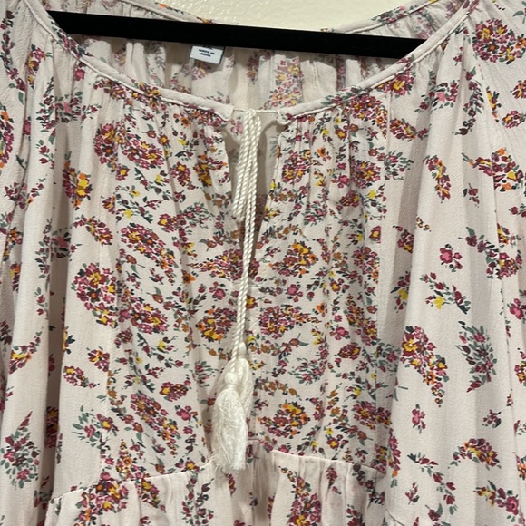 Old Navy top. XXL - Picture 3 of 7